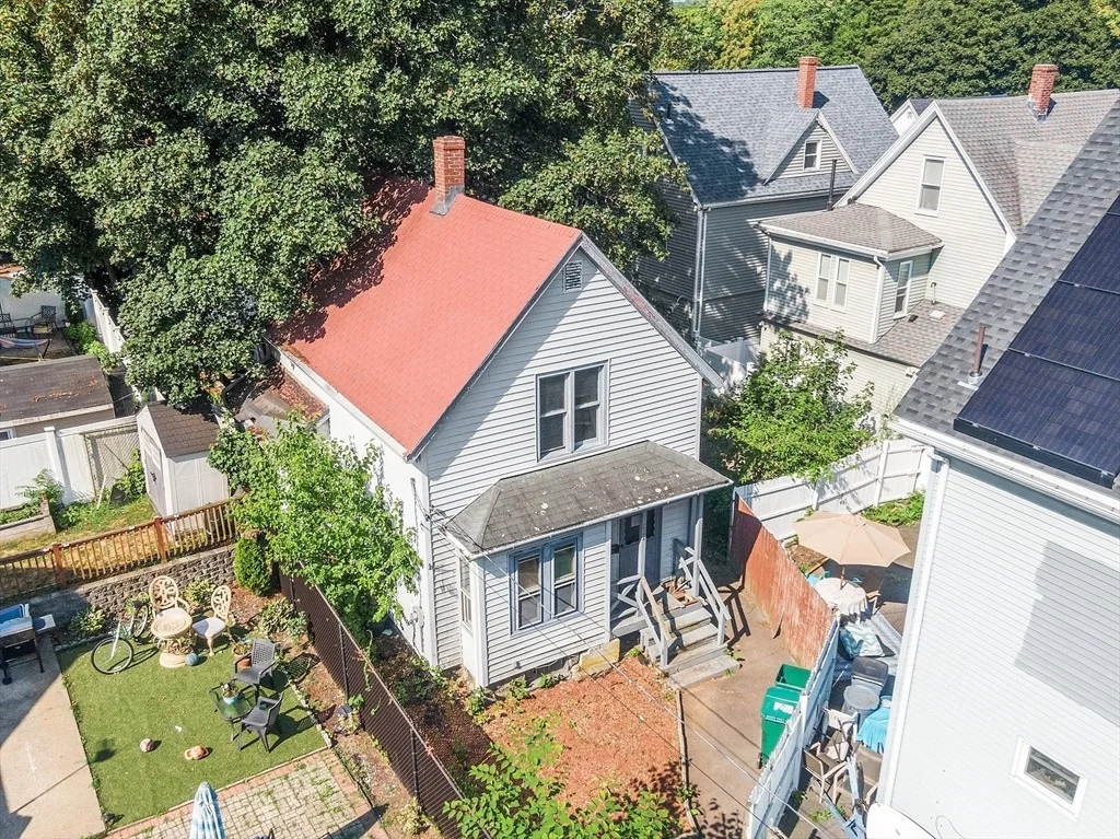 Photo of 824 Summer Street