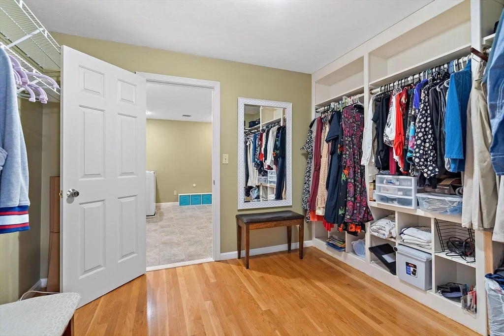 Photo of 15 Winterberry Dr