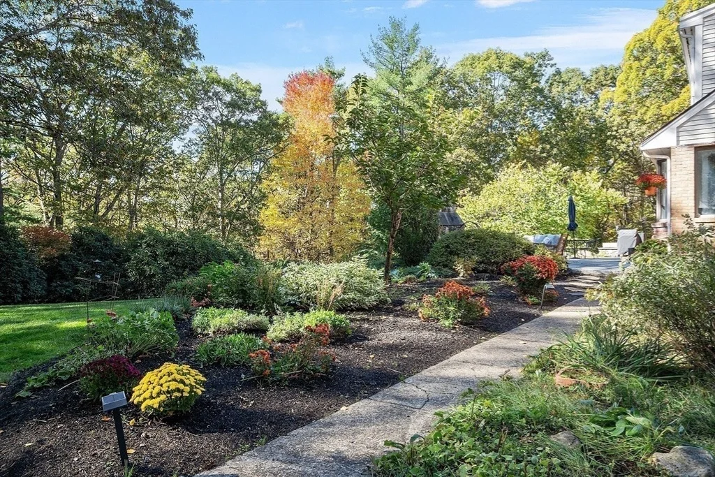 Photo of 24 Long Hill