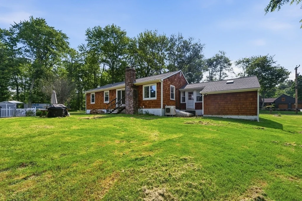 Photo of 126 Putnam Hill Rd
