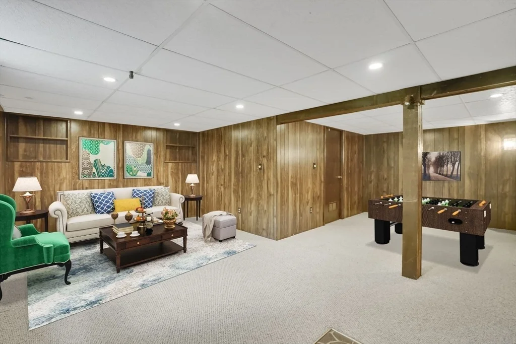 Photo of 6 Garden Ln