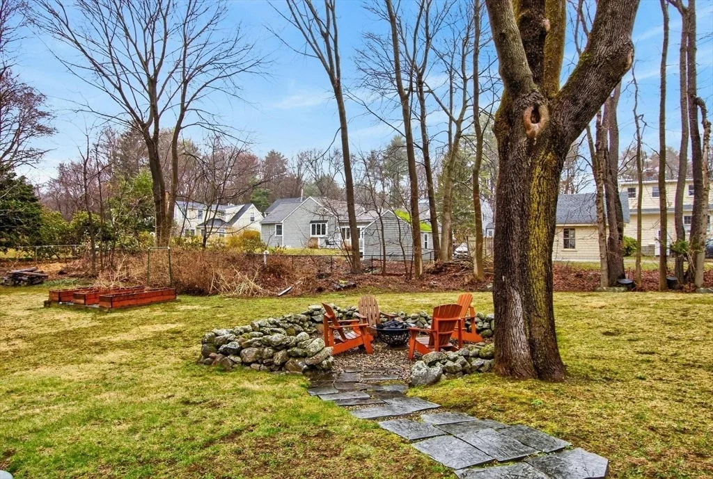 Photo of 52 Maple St