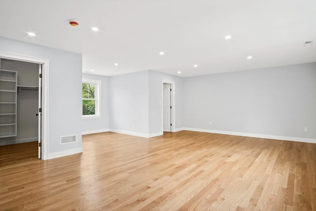 Photo of 7 Locust Street