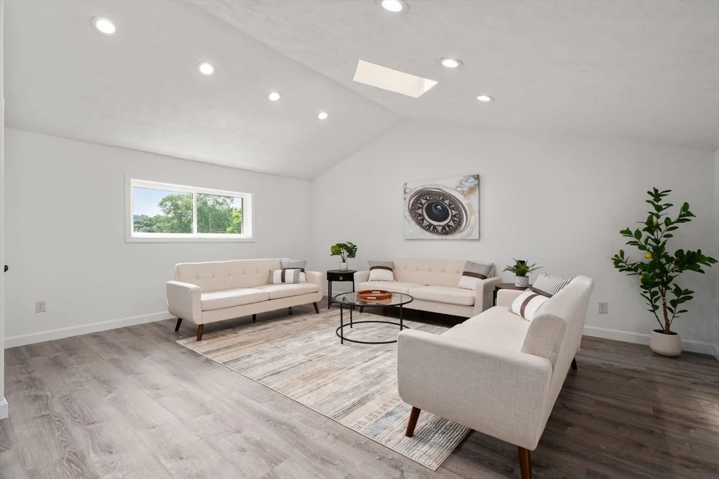 Photo of 6 Ruth Dr
