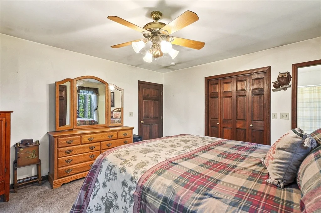 Photo of 28 Beacon Street