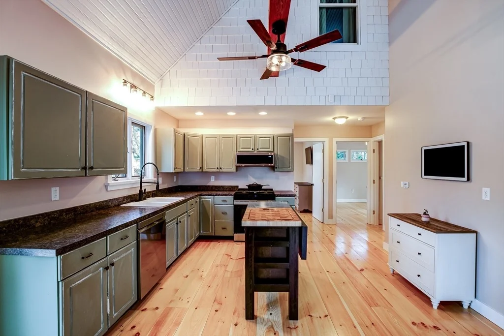 Photo of 14 Laurel Drive