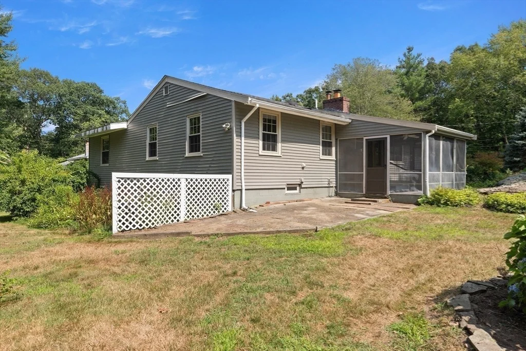 Photo of 30 Fenno Dr