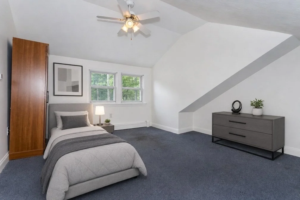 Photo of 10 Cedarcrest