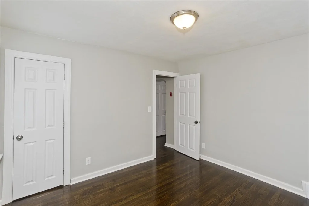 Photo of 61 Saint Jacques Ave
