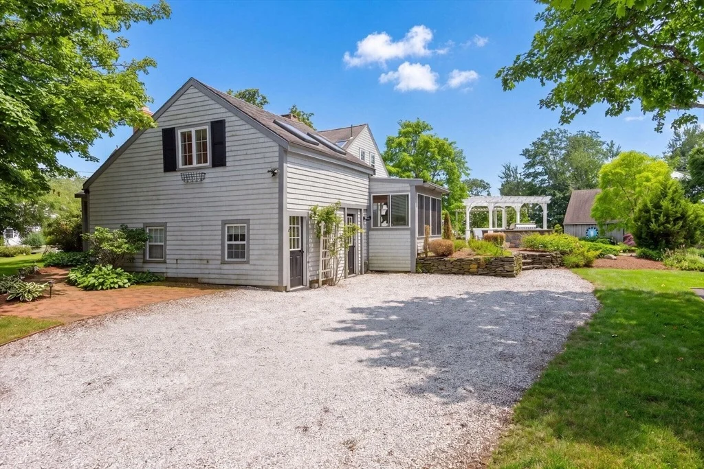 Photo of 74 Doane Rd