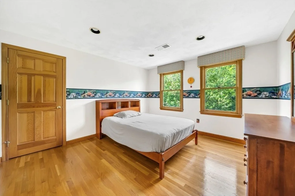 Photo of 83 Jefferson Rd