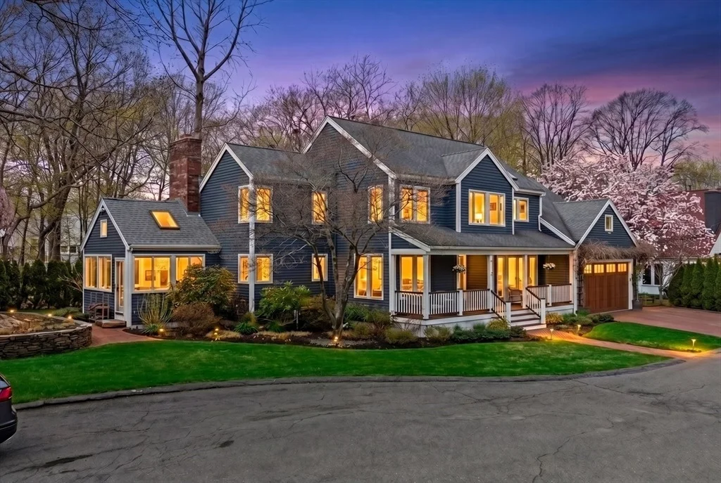Photo of 3 Beacon Heights Ln