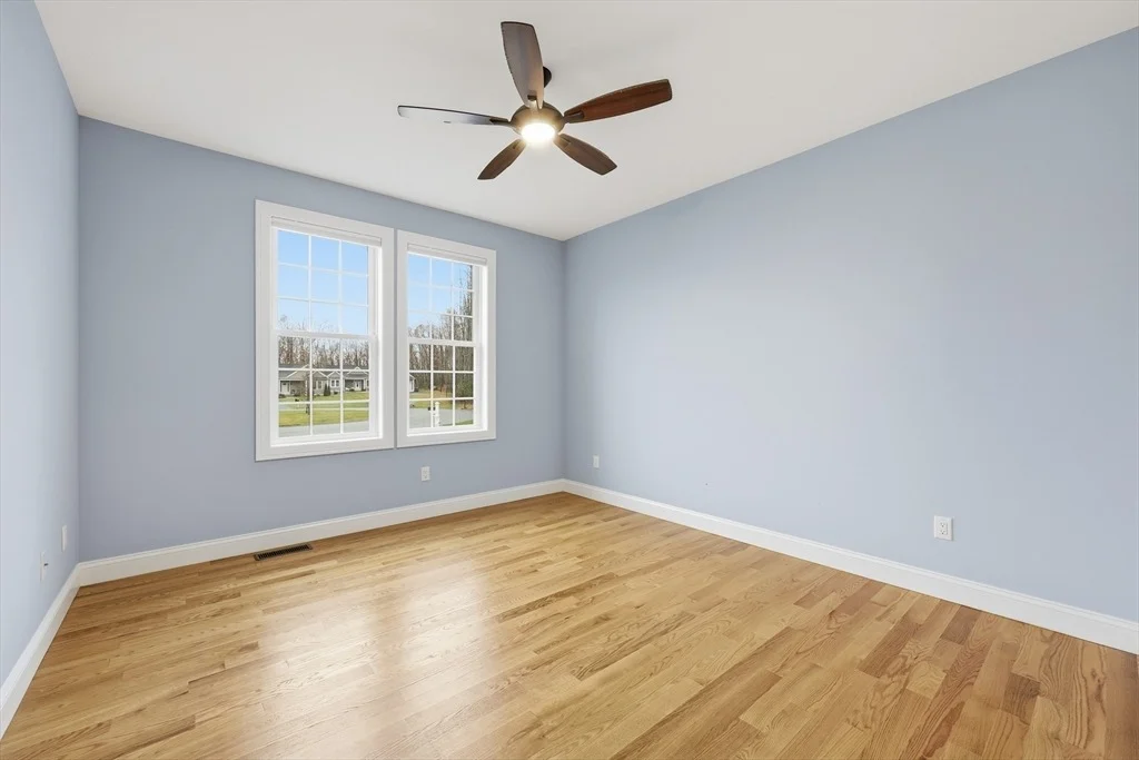 Photo of 28 Sycamore Cir