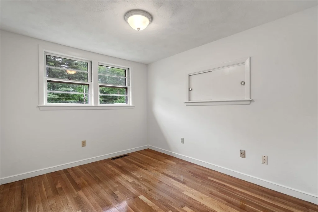 Photo of 33 Heather Drive