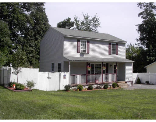 Photo of 6 Paris Ave.