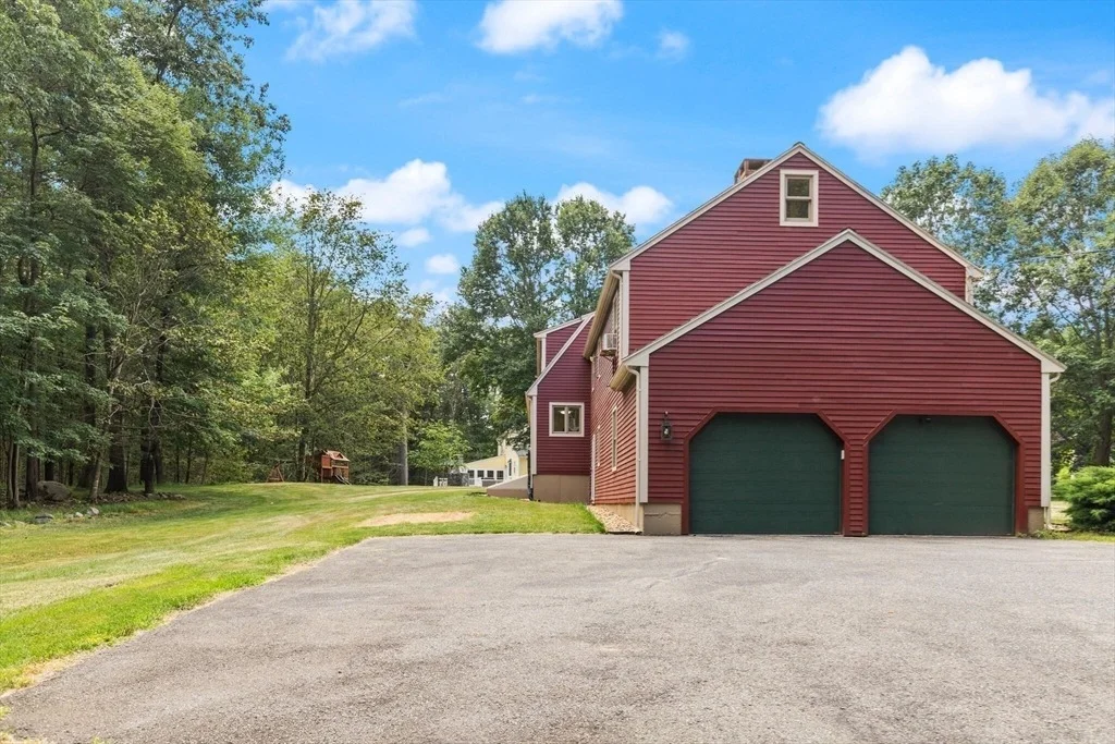 Photo of 35 Willowdale