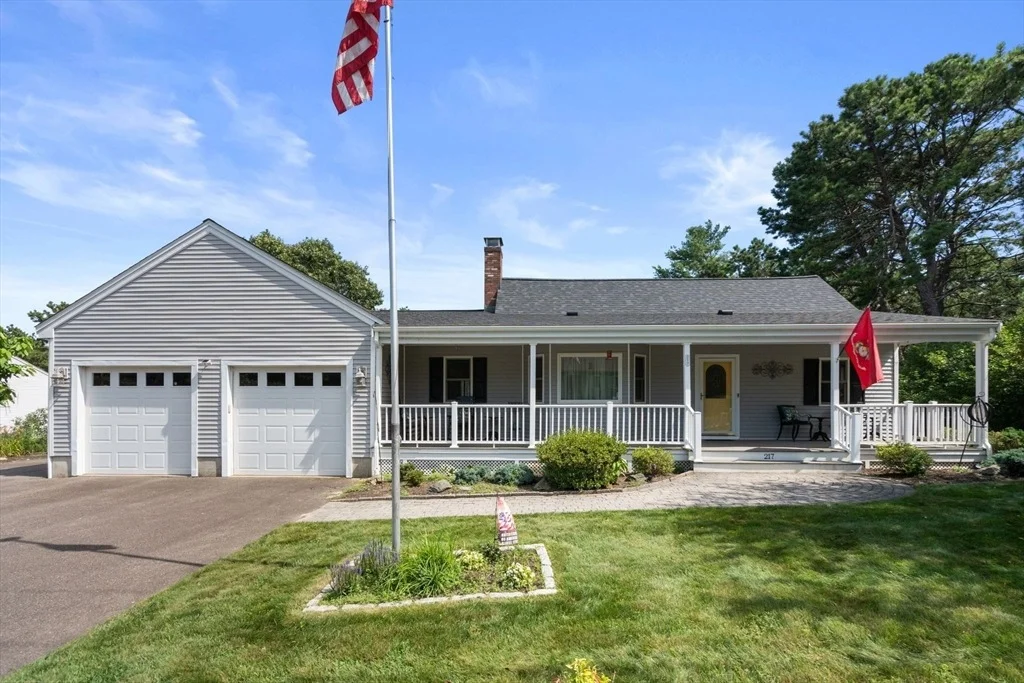 Photo of 217 Charge Pond Road