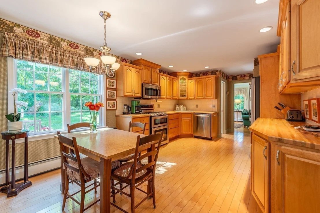 Photo of 120 Rolling Ridge Rd