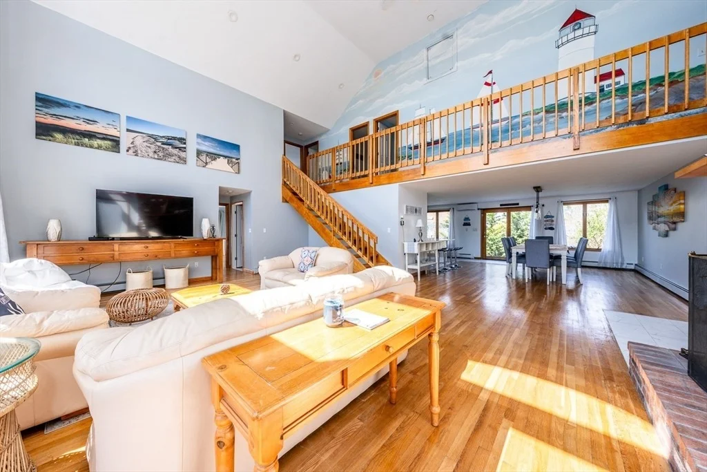 Photo of 33 Island View Rd