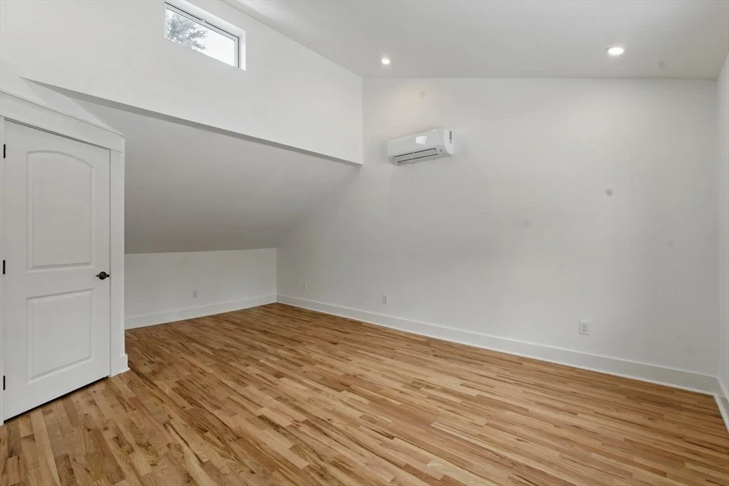 Photo of 120 State St