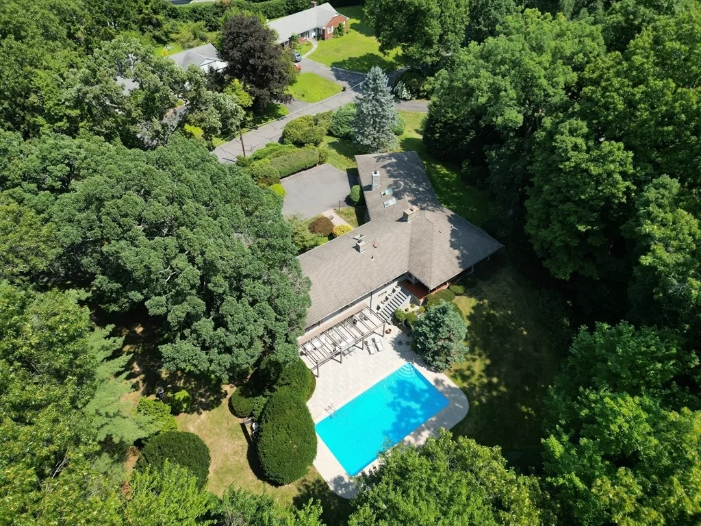 Photo of 200 Crestview Circle