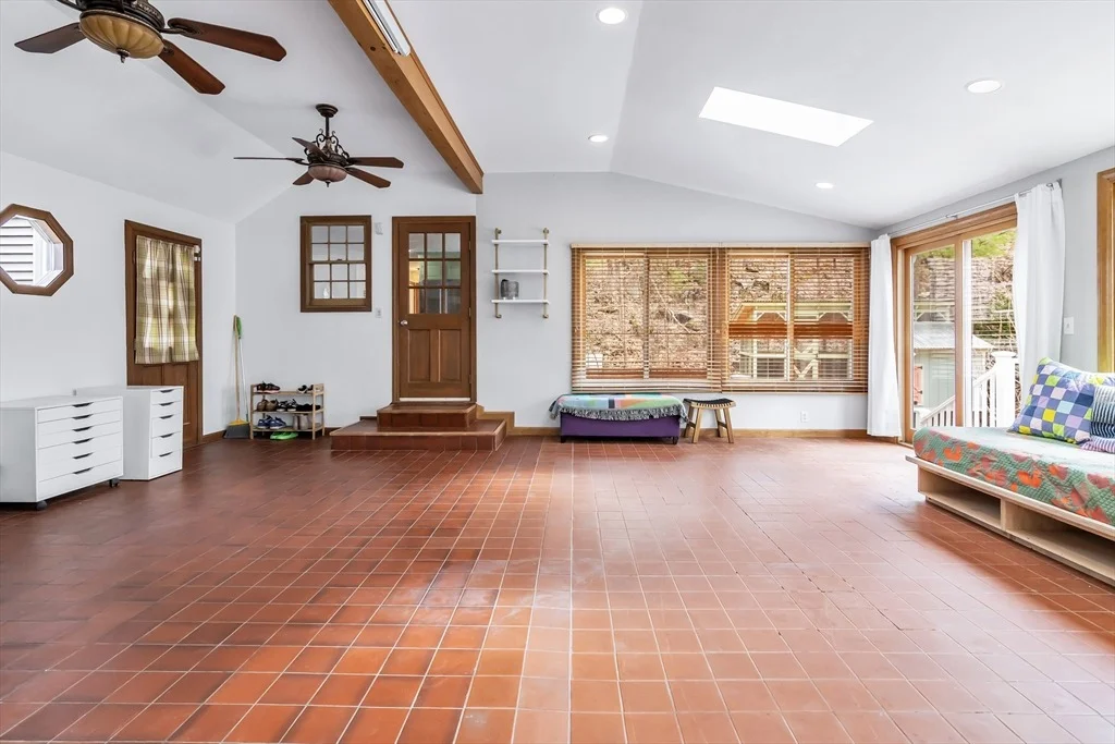 Photo of 21 Heather Rd