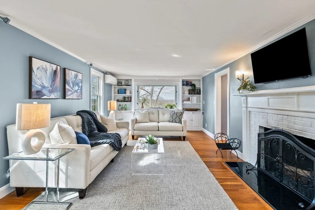 Photo of 166 Hillcrest Road