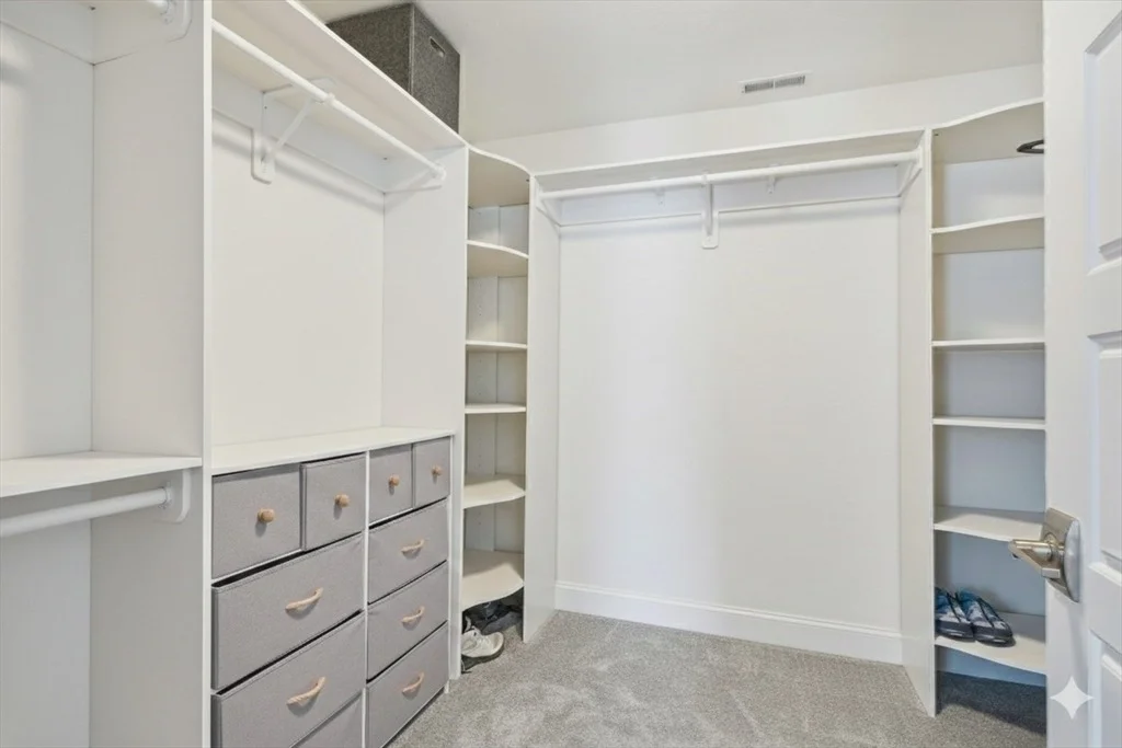 Photo of 245 Salem
