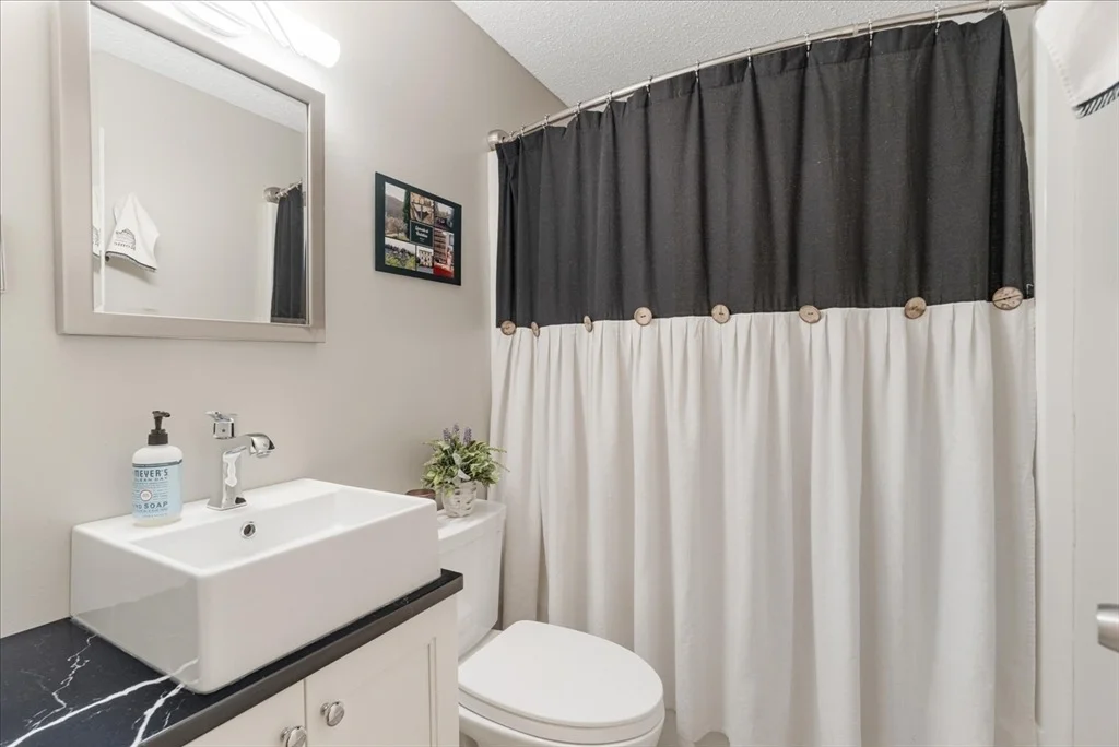 Photo of 138 Benjamin Rd