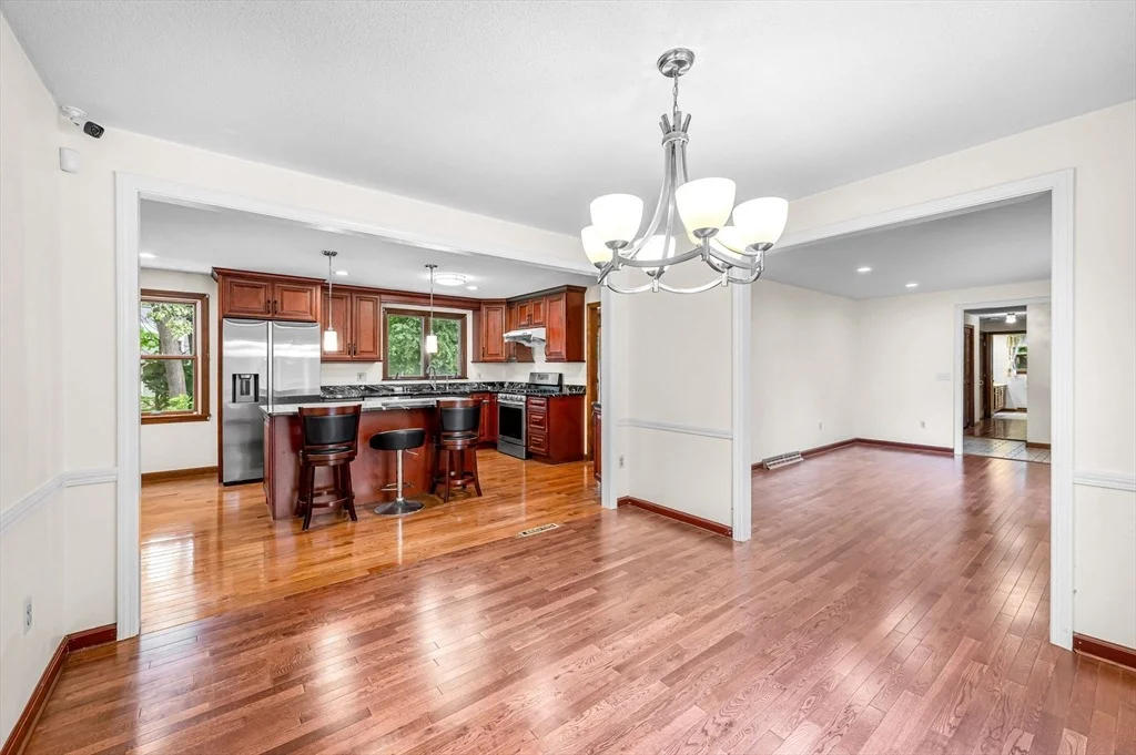 Photo of 52 Wellesley Dr