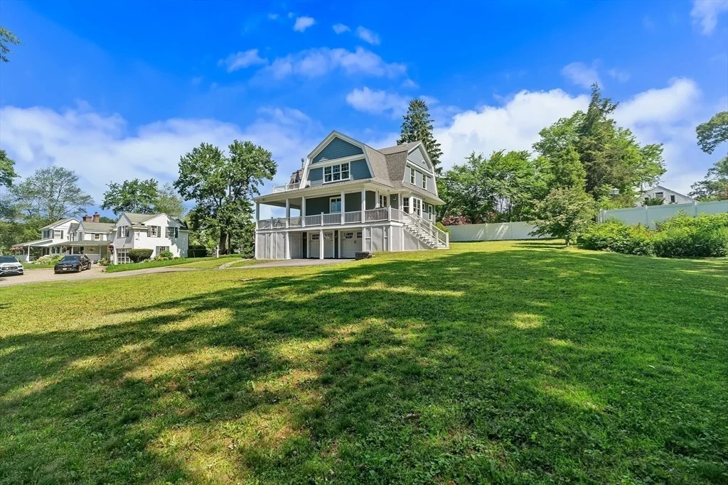 Photo of 5 Crest Rd
