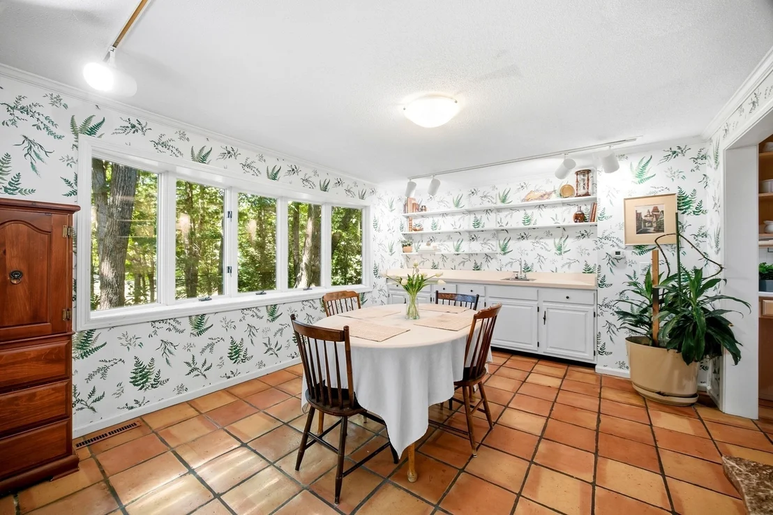 Photo of 64 Cambridge Cir