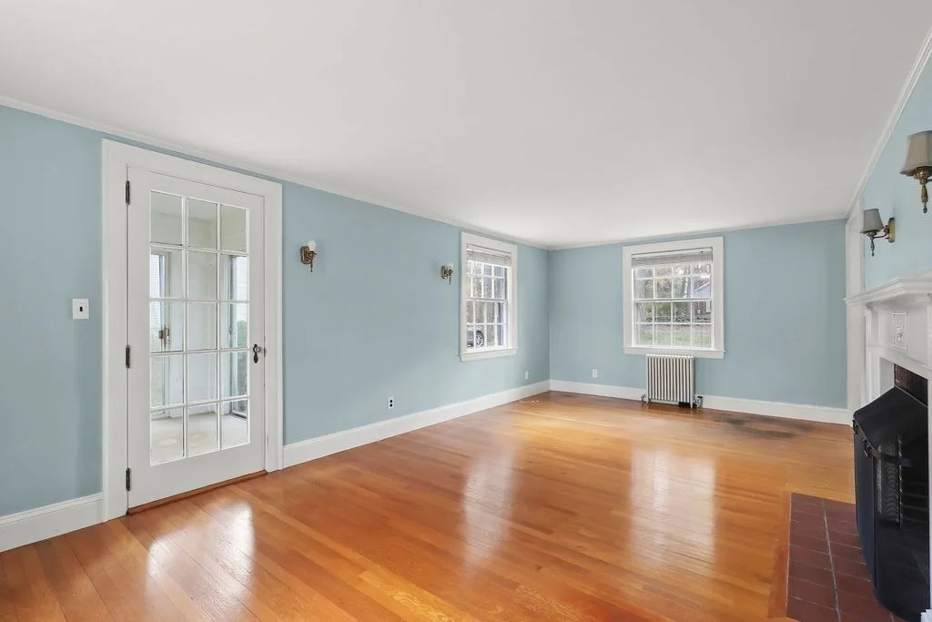 Photo of 1297 Old Worcester Rd