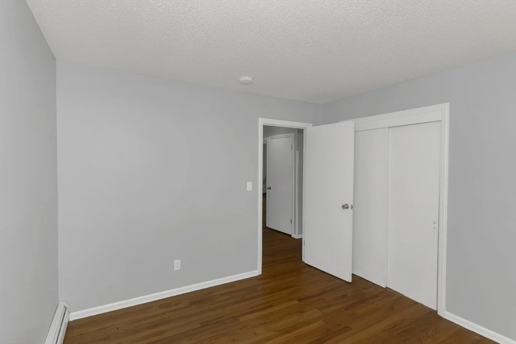 Photo of 155 Old Farm Rd