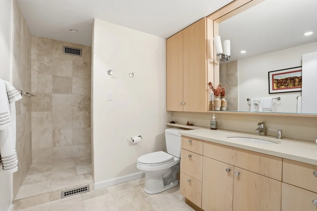Photo of 32 Baskin Road