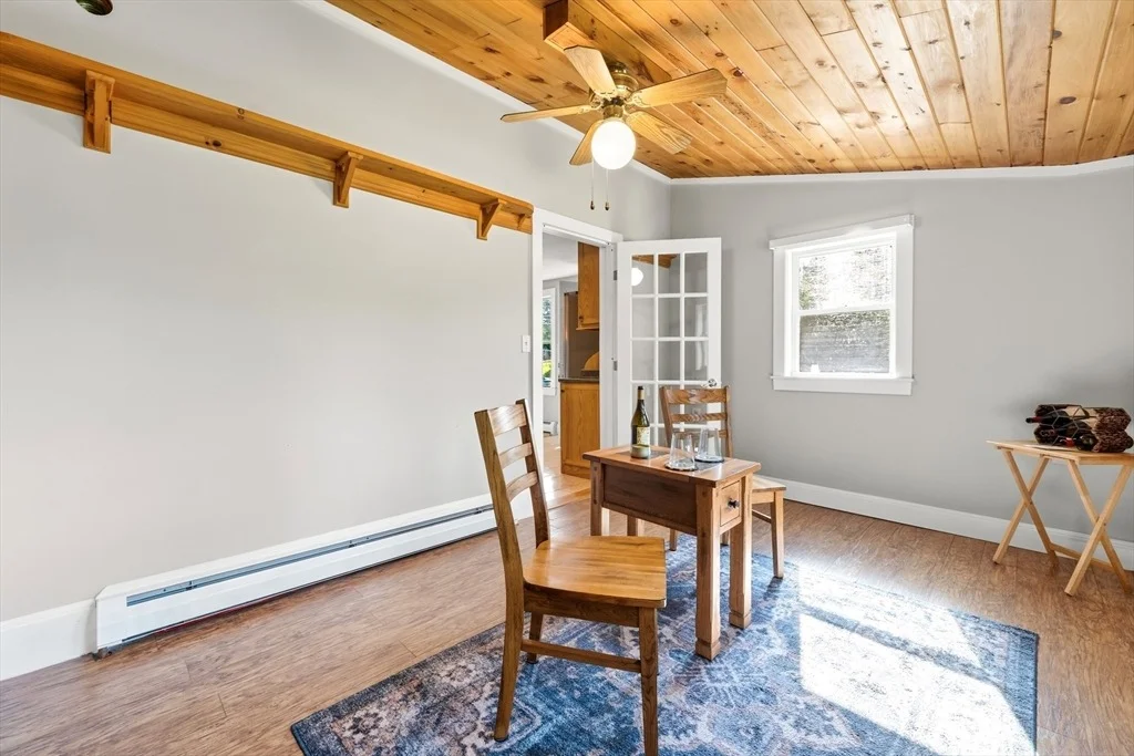 Photo of 2346 Main St