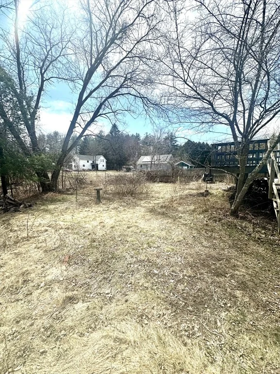 Photo of 16 Sandrah Dr
