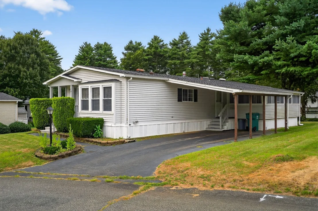 Photo of 9 Douglas Dr