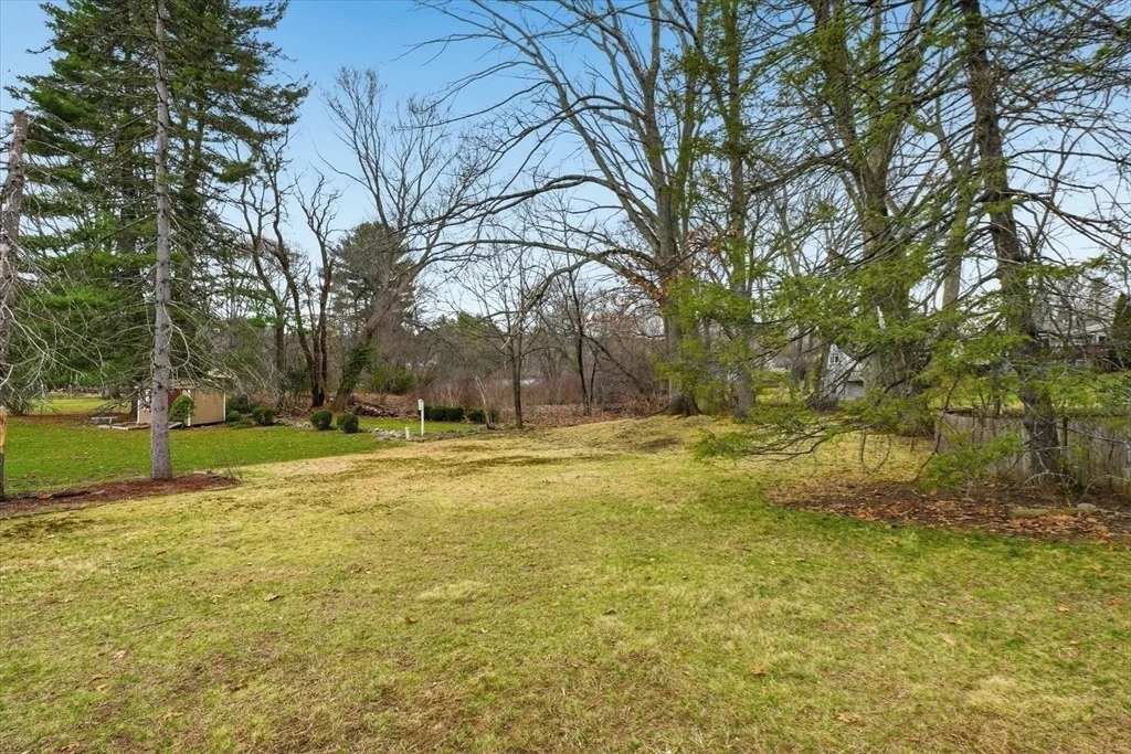 Photo of 223 Edgewater Drive
