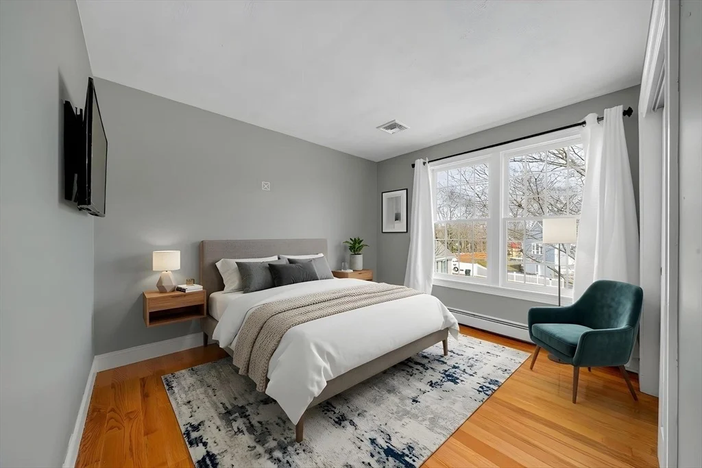 Photo of 8 Jacqueline Dr