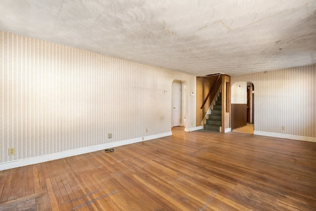 Photo of 14 Hillside Road