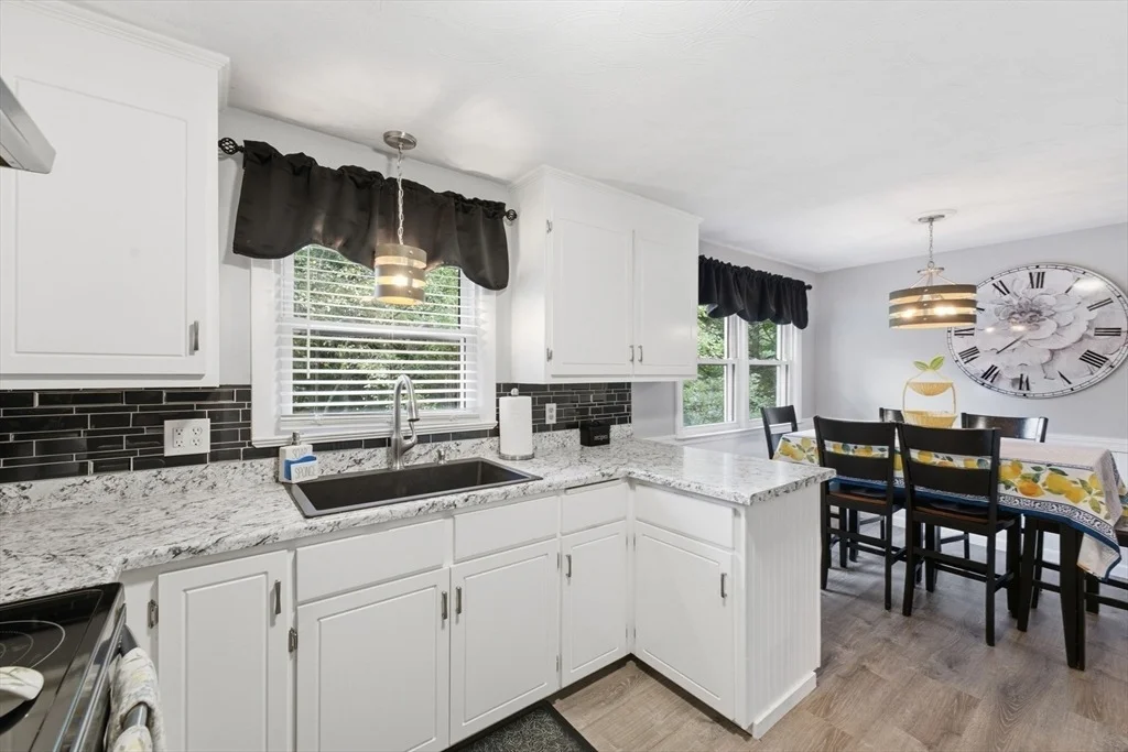 Photo of 28 Intervale Rd