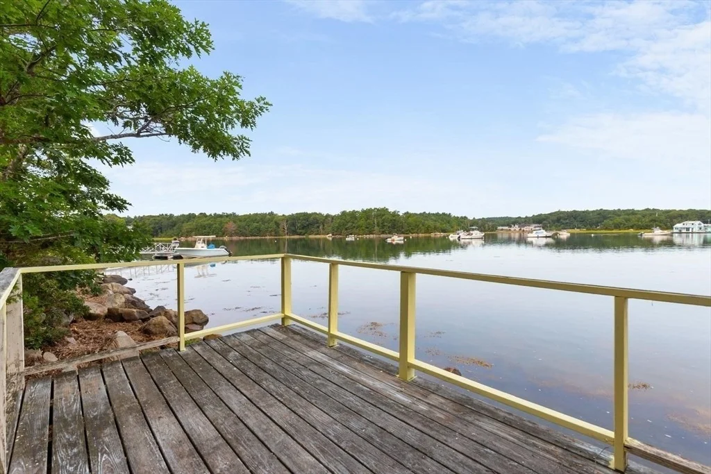 Photo of 16 Stanwood Point