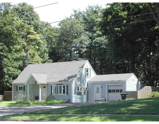 Photo of 939 Bradley Road