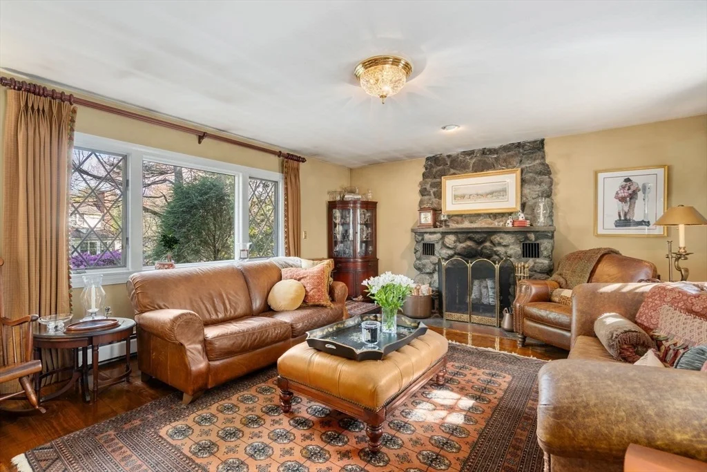 Photo of 167 Conant Rd