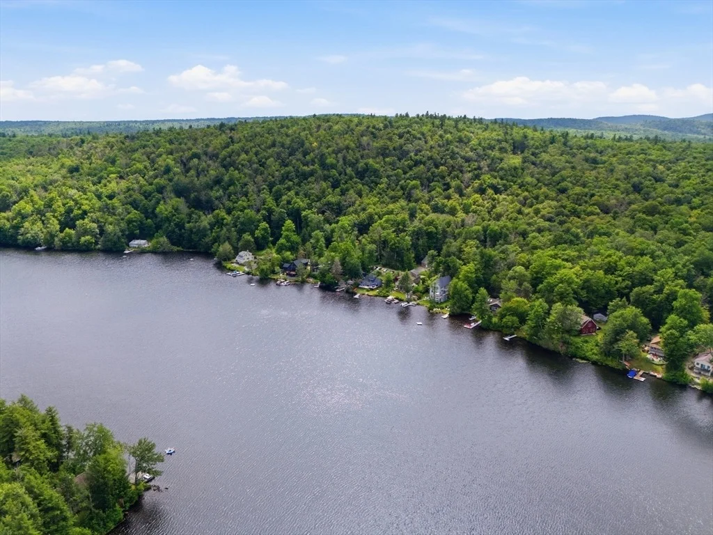 Photo of 279 Old Pond Rd