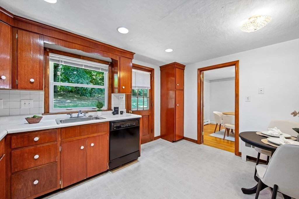 Photo of 38 Robinhood Rd