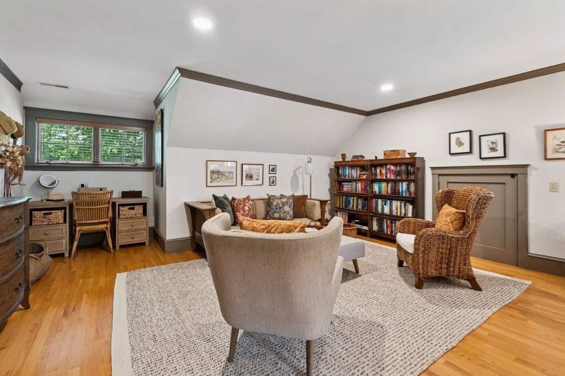 Photo of 7 Strawberry Hill Ln