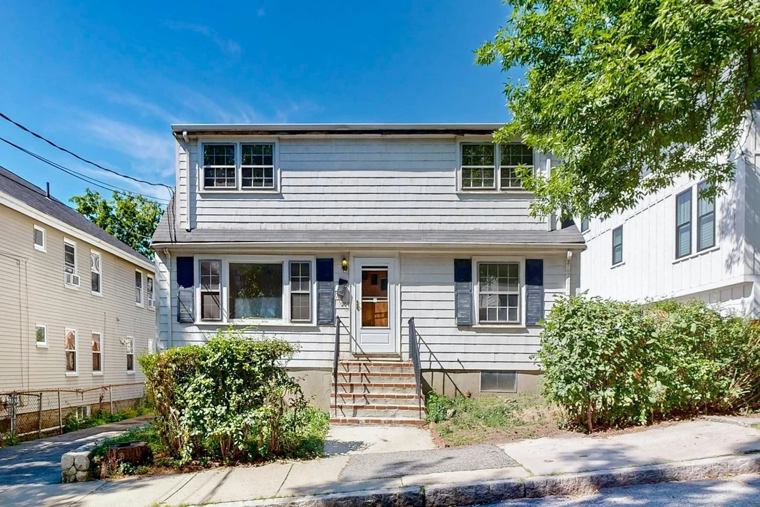 Photo of 20 Harvard St.