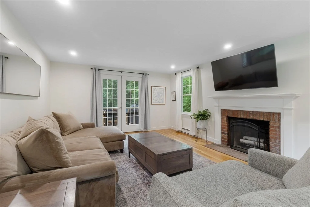 Photo of 166 Red Acre Rd